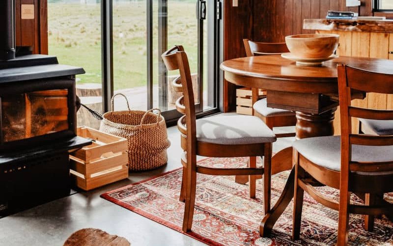 Furniture-polishing